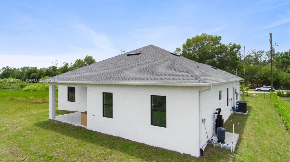 6186 Everglades blvd Naples, FL 34120