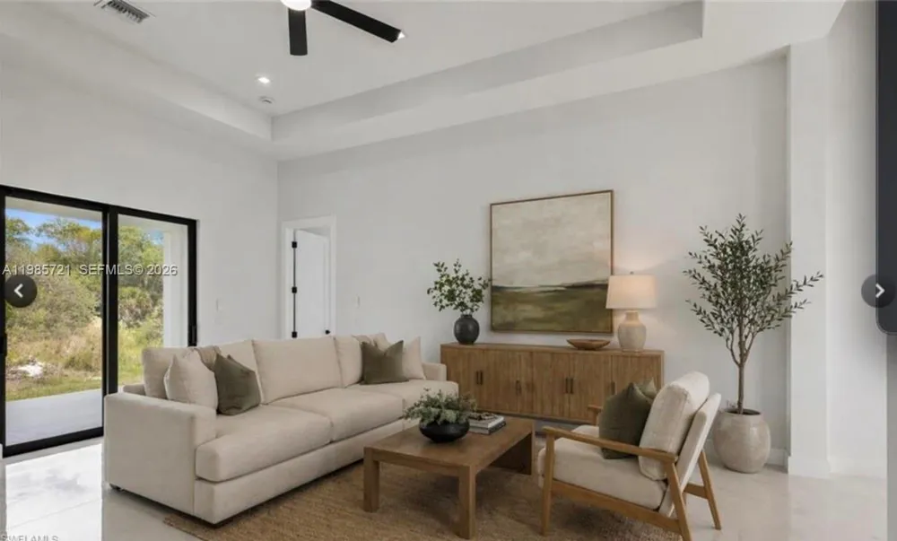 6186 Everglades blvd Naples, FL 34120