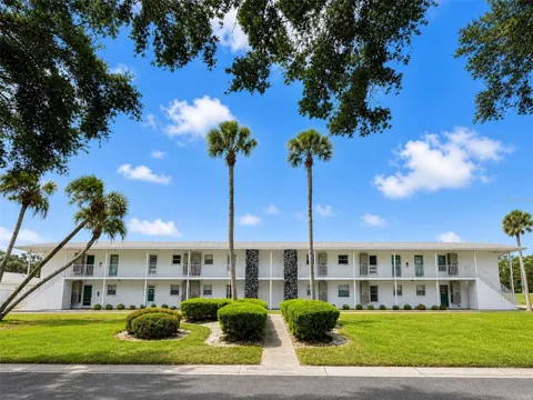 3900 ROXANE BOULEVARD #11B