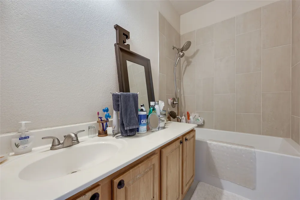 12287 Abbey Glen Lane #D-1 Austin, TX 78753