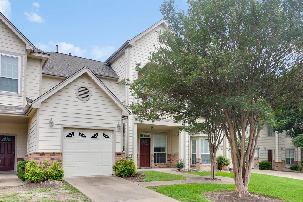 12287 Abbey Glen Lane #D-1 Austin, TX 78753