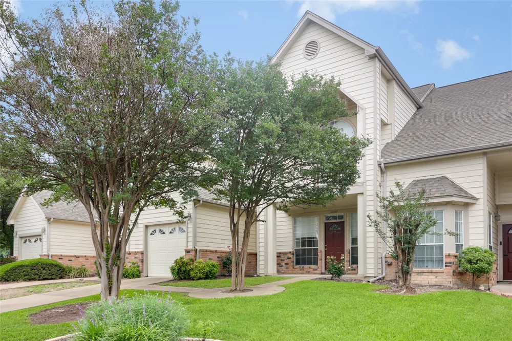 12287 Abbey Glen Lane #D-1 Austin, TX 78753