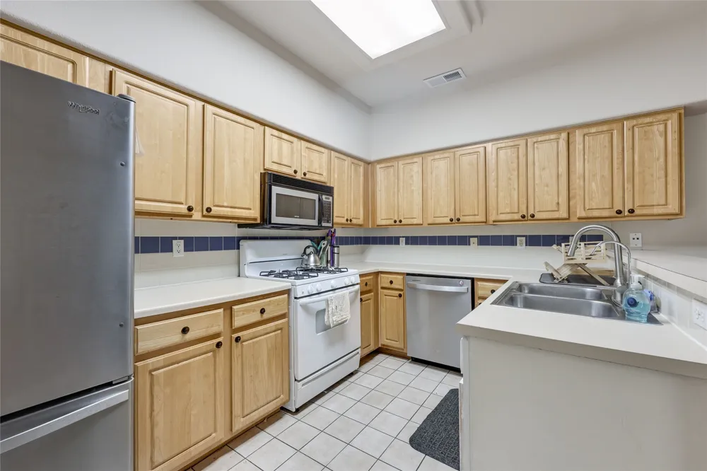 12287 Abbey Glen Lane #D-1 Austin, TX 78753