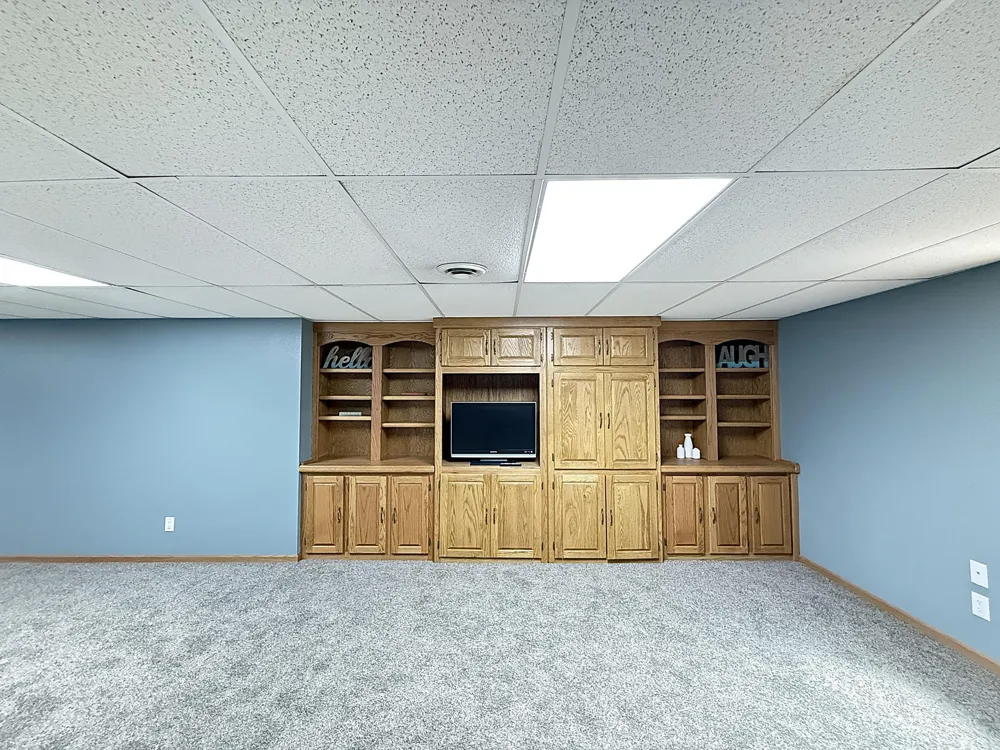 111 Buckeye Drive Montevideo, MN 56265