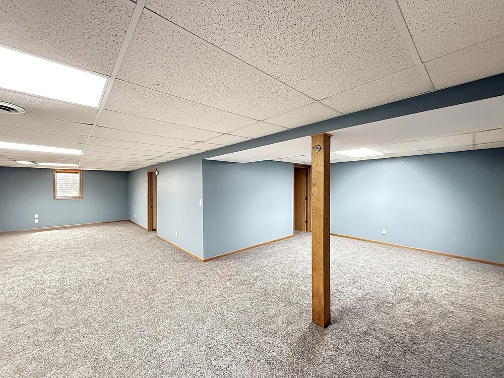 111 Buckeye Drive Montevideo, MN 56265