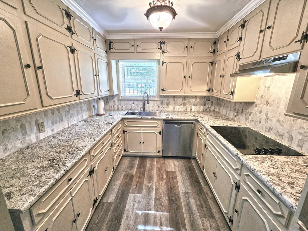 542 Wildewood Drive Chandler, TX 75758