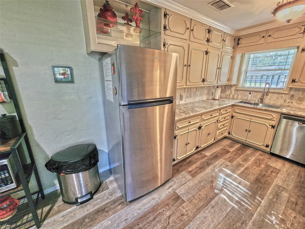 542 Wildewood Drive Chandler, TX 75758