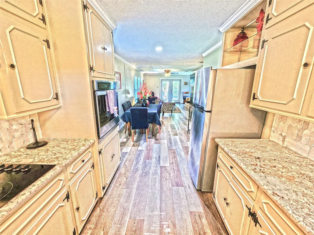 542 Wildewood Drive Chandler, TX 75758