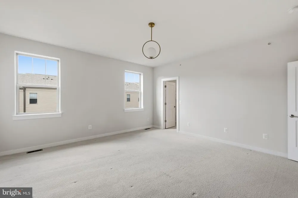 2214 ABBOCCATO TERRACE SE Leesburg, VA 20175