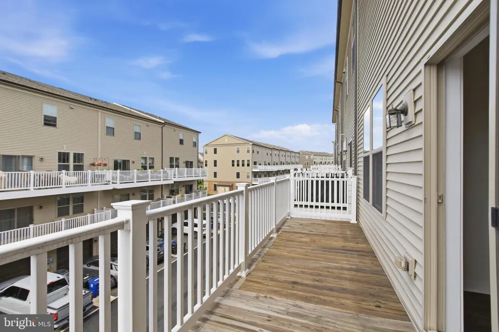 2214 ABBOCCATO TERRACE SE Leesburg, VA 20175