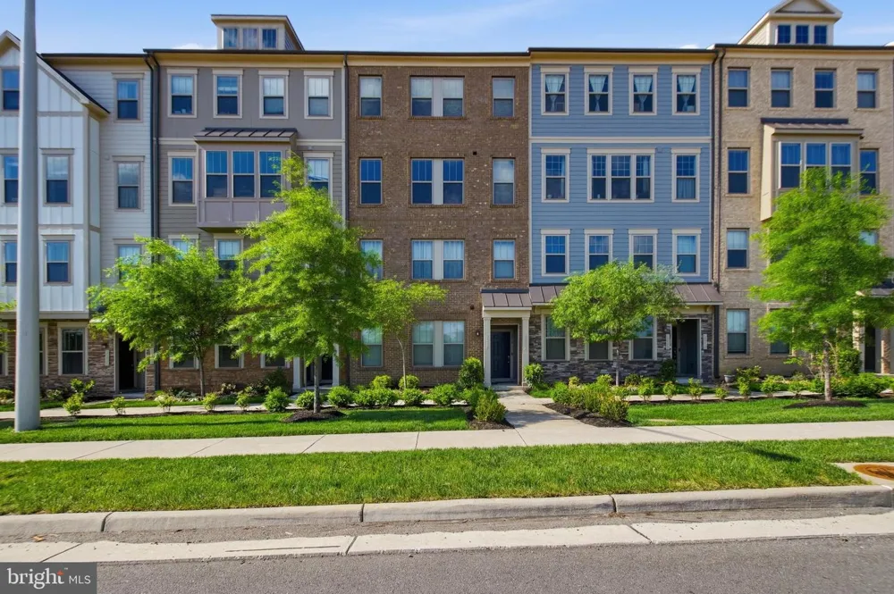 2214 ABBOCCATO TERRACE SE Leesburg, VA 20175