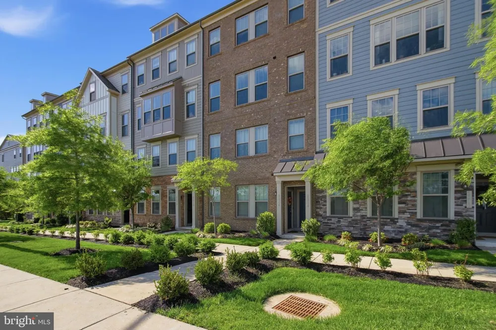 2214 ABBOCCATO TERRACE SE Leesburg, VA 20175