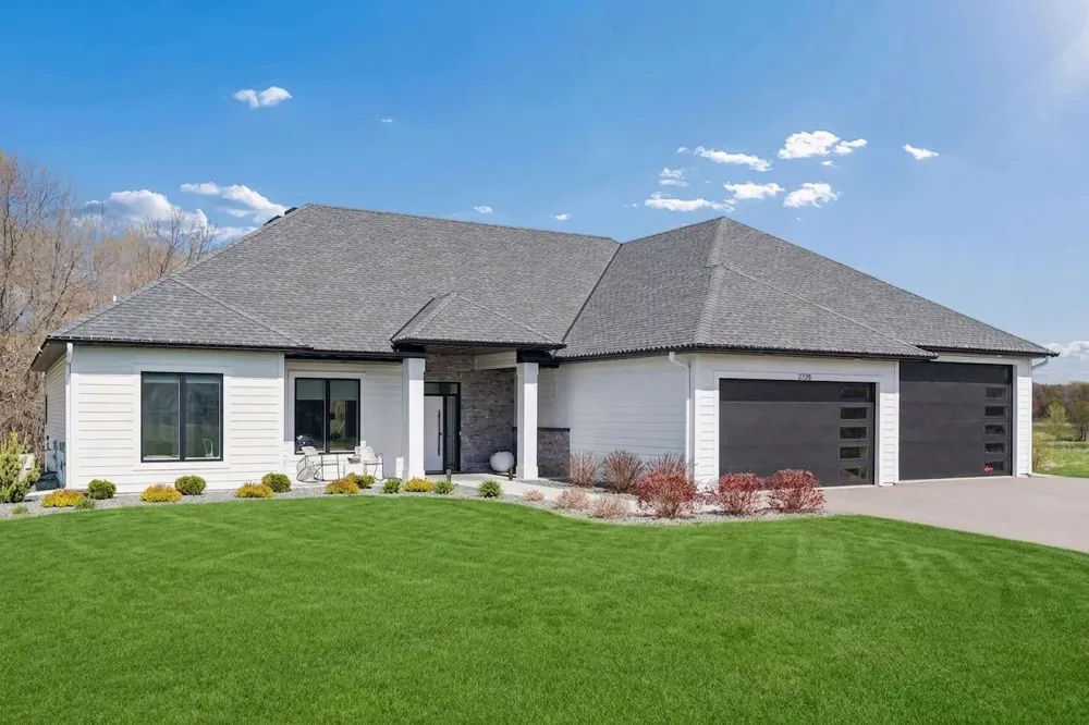 2228 154th Avenue NE Ham Lake, MN 55304