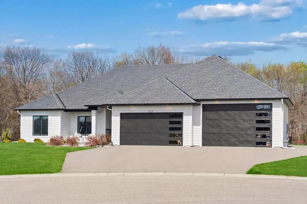 2228 154th Avenue NE Ham Lake, MN 55304