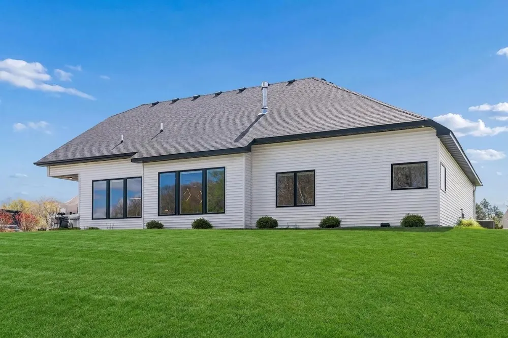 2228 154th Avenue NE Ham Lake, MN 55304