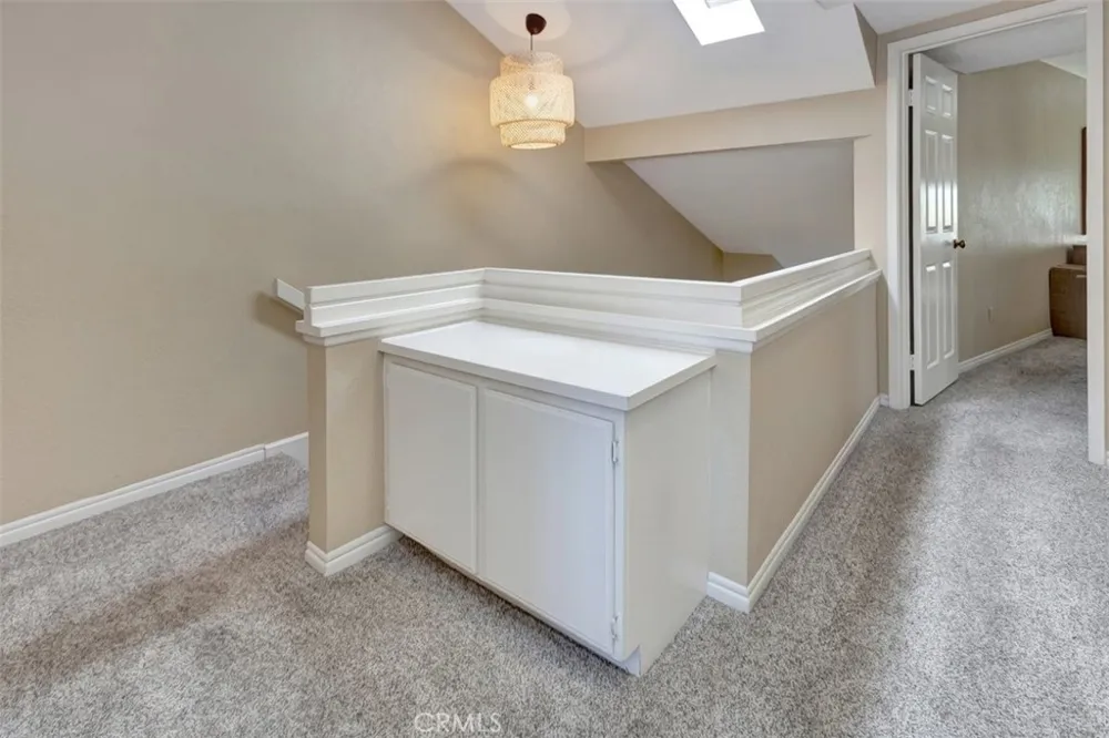 102 Santa Rosa Court Laguna Beach, CA 92651