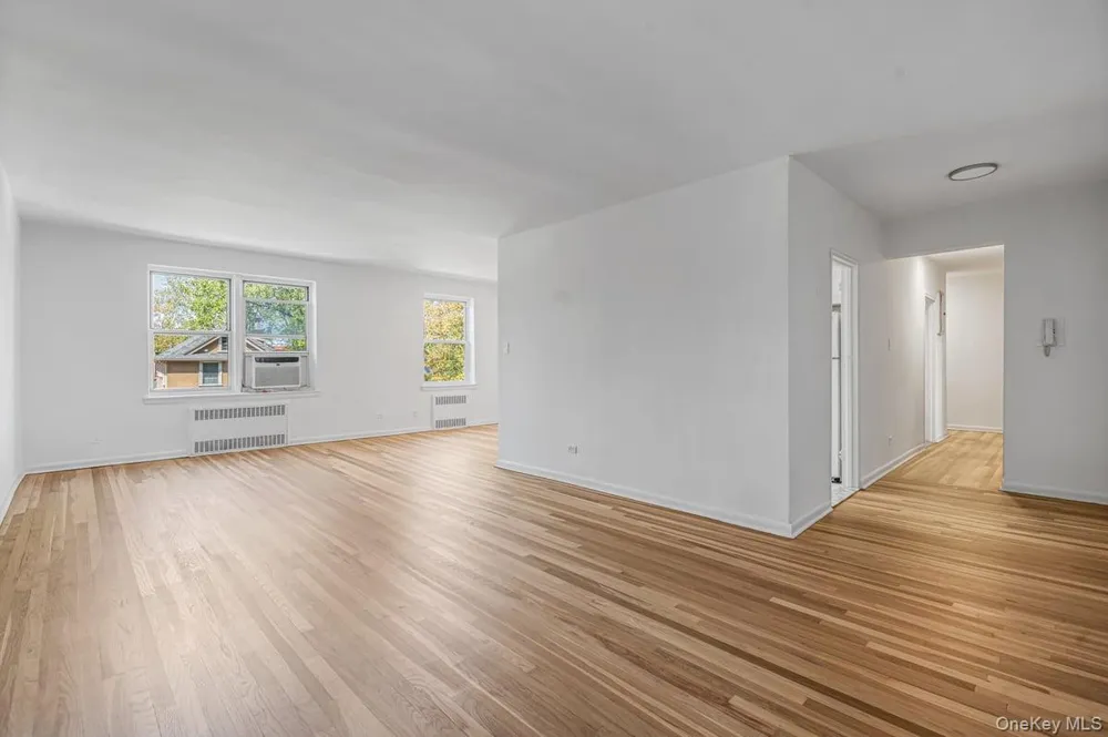 162-01 Powells Cove Boulevard #3N Beechhurst, NY 11357