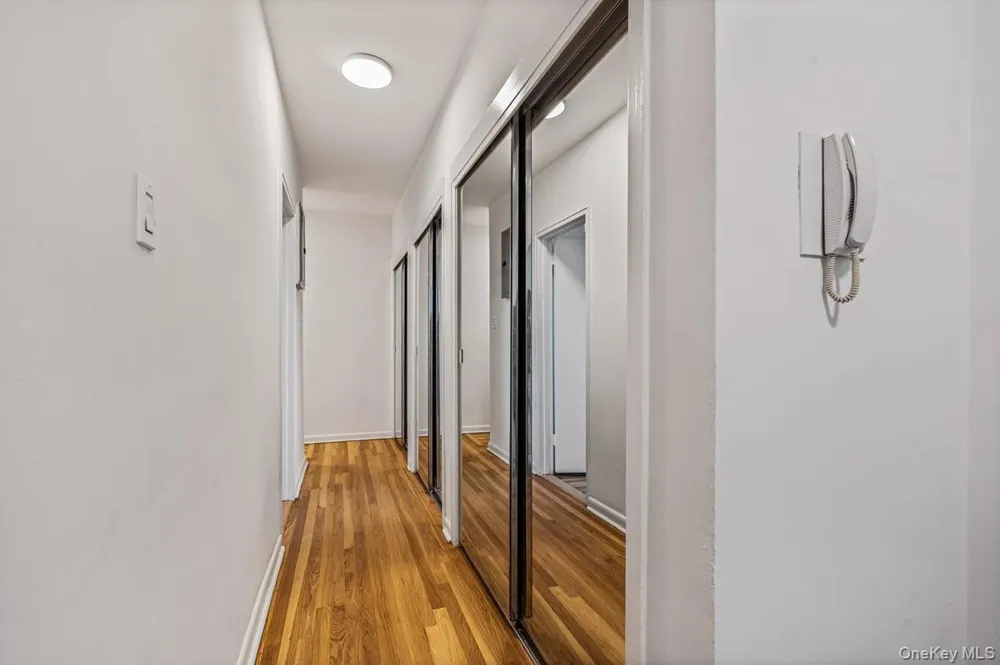 162-01 Powells Cove Boulevard #3N Beechhurst, NY 11357