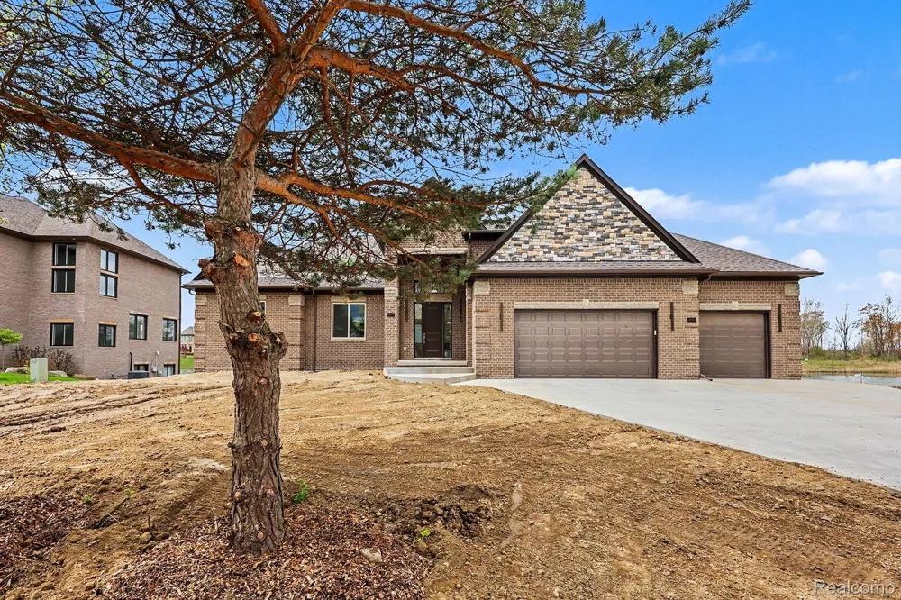 68503 Lake Angela Pointe Richmond City, MI 48062