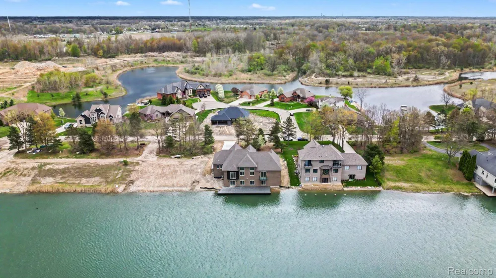 68503 Lake Angela Pointe Richmond City, MI 48062