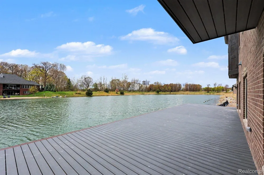 68503 Lake Angela Pointe Richmond City, MI 48062