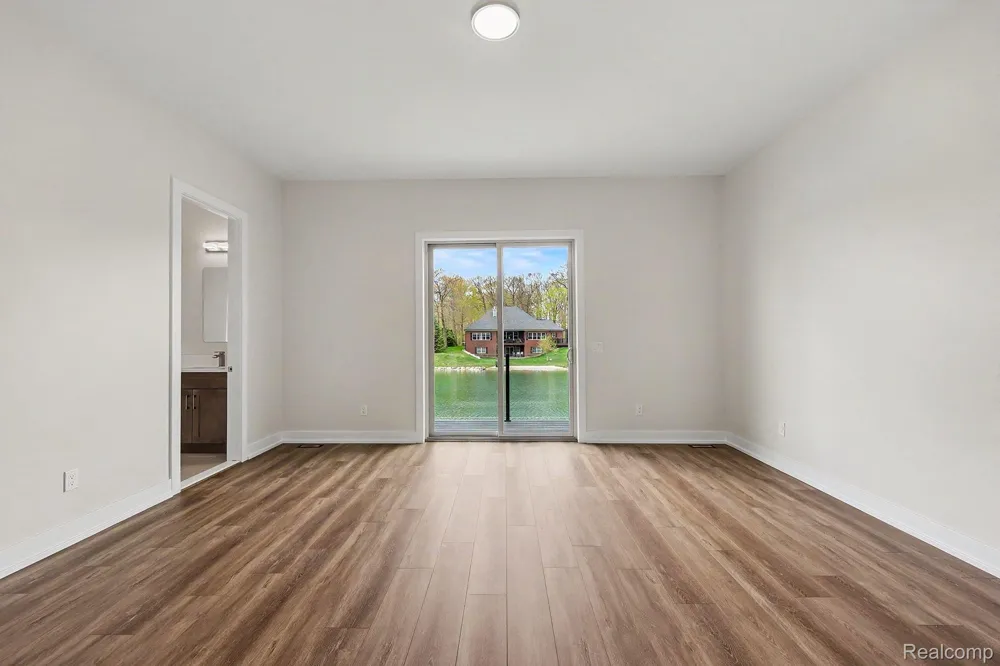 68503 Lake Angela Pointe Richmond City, MI 48062