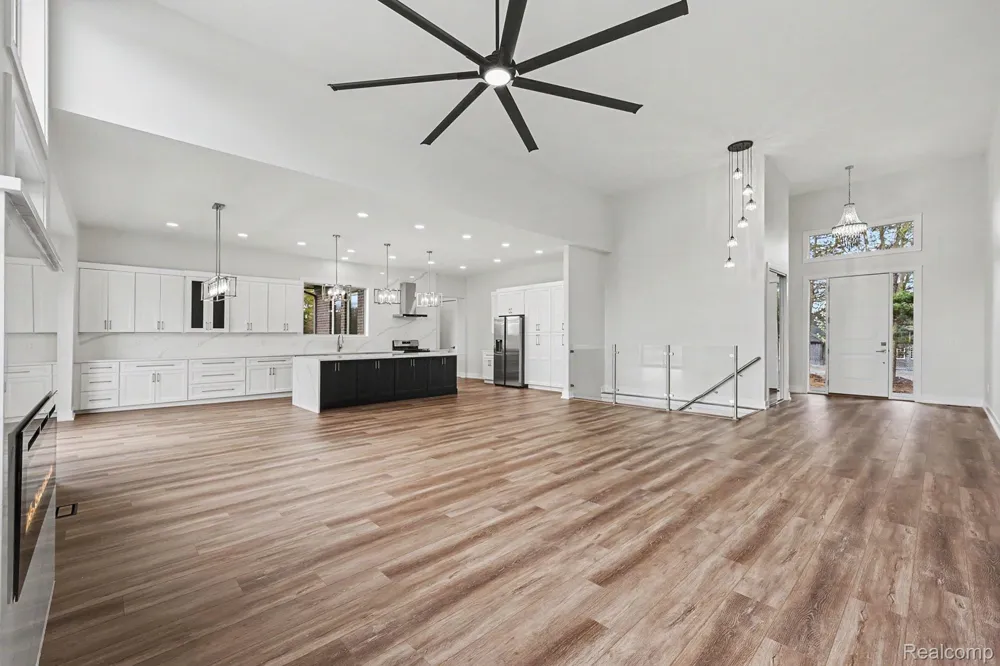 68503 Lake Angela Pointe Richmond City, MI 48062