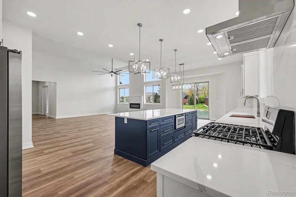68503 Lake Angela Pointe Richmond City, MI 48062
