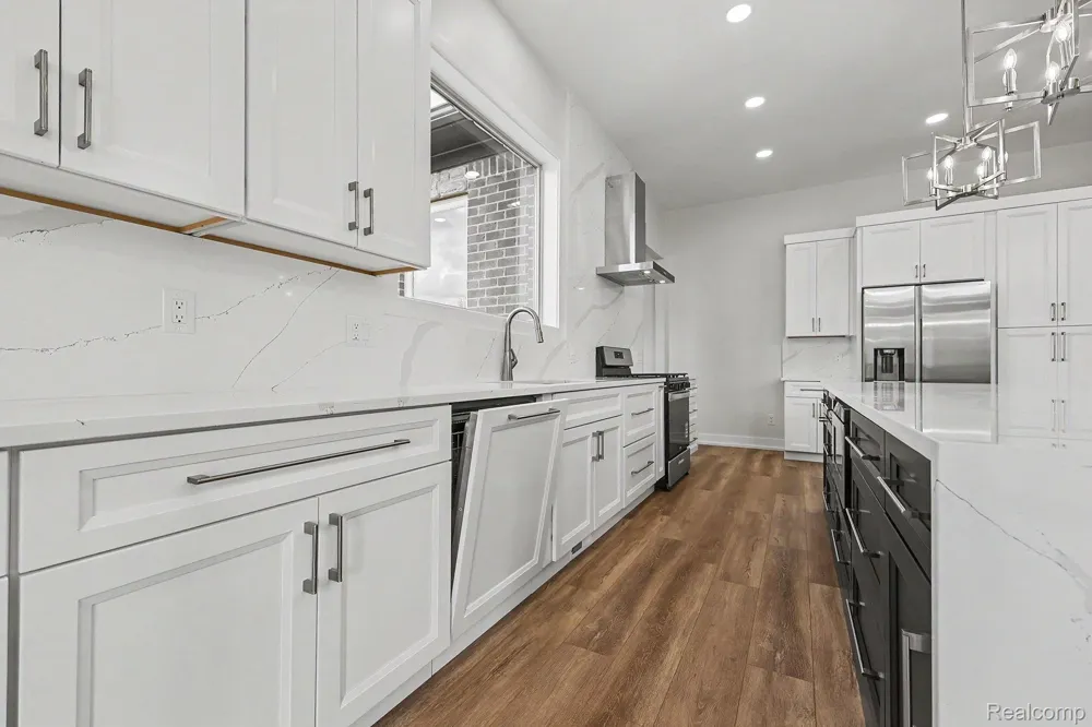 68503 Lake Angela Pointe Richmond City, MI 48062