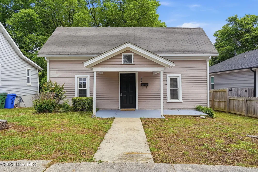 204 W Hill Street Benson, NC 27504