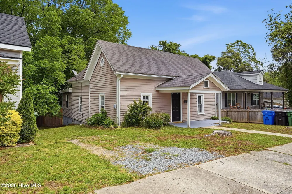 204 W Hill Street Benson, NC 27504