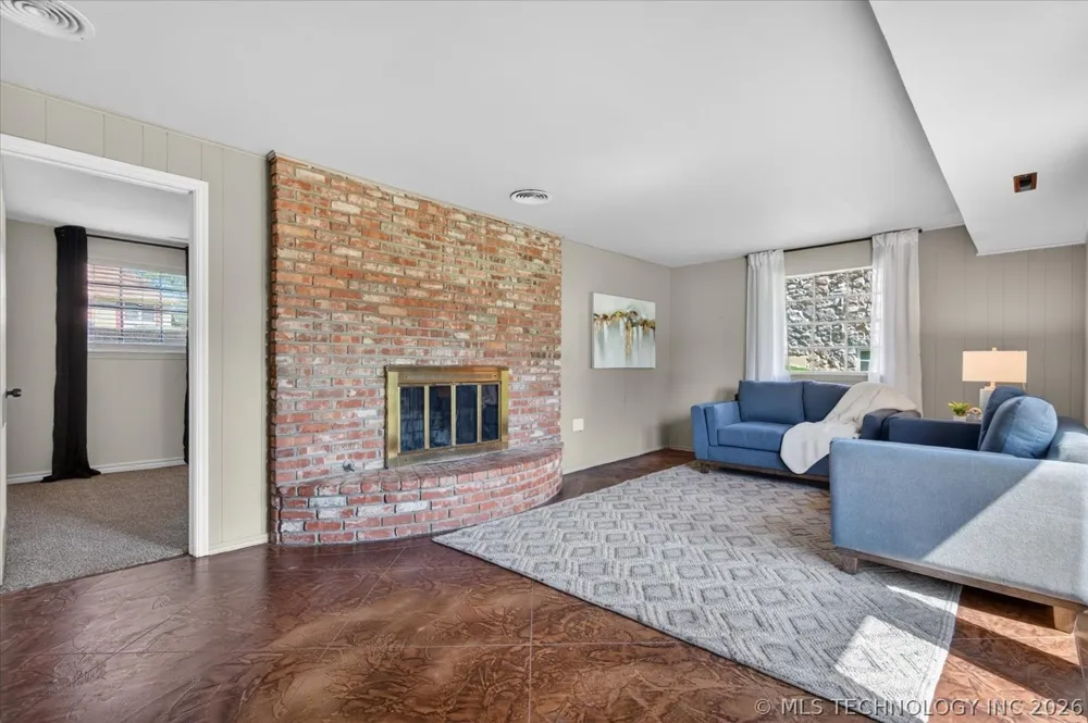 1048 SE Greystone Avenue Bartlesville, OK 74006