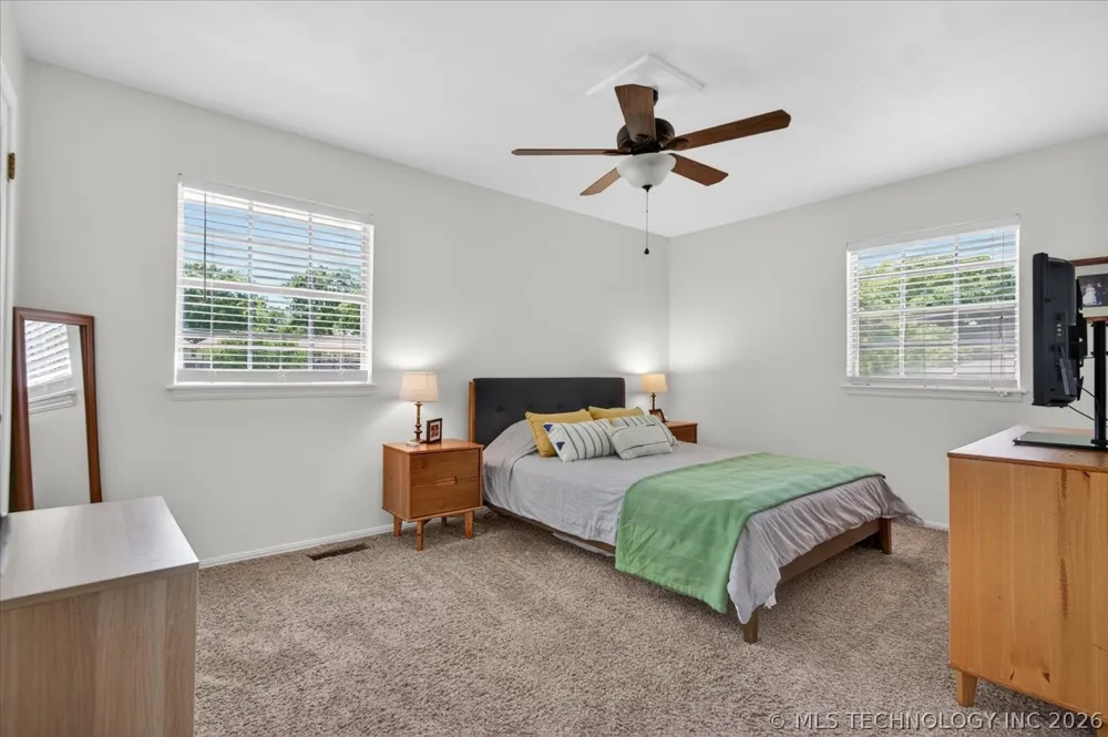 1048 SE Greystone Avenue Bartlesville, OK 74006