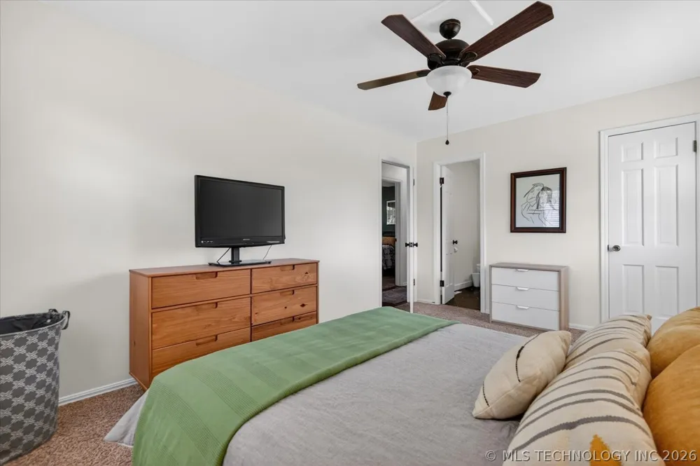 1048 SE Greystone Avenue Bartlesville, OK 74006