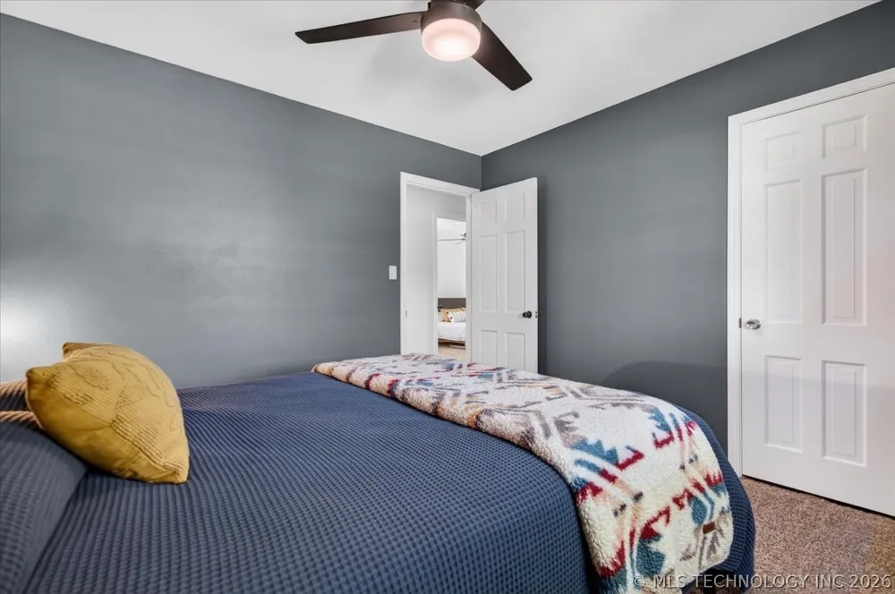 1048 SE Greystone Avenue Bartlesville, OK 74006