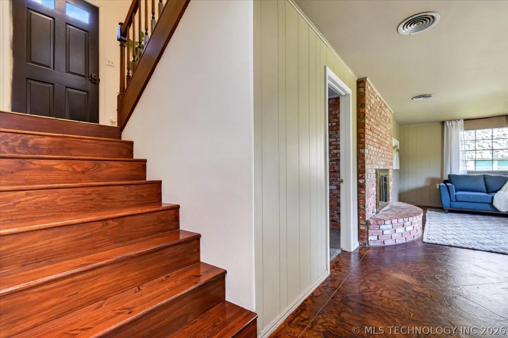 1048 SE Greystone Avenue Bartlesville, OK 74006