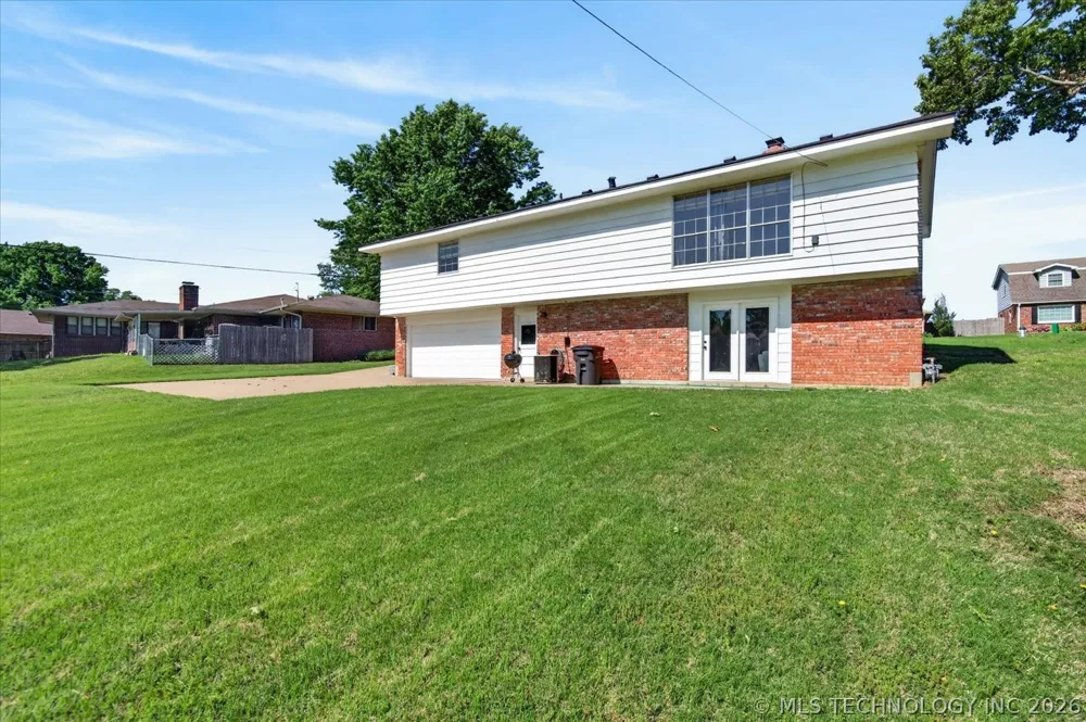 1048 SE Greystone Avenue Bartlesville, OK 74006