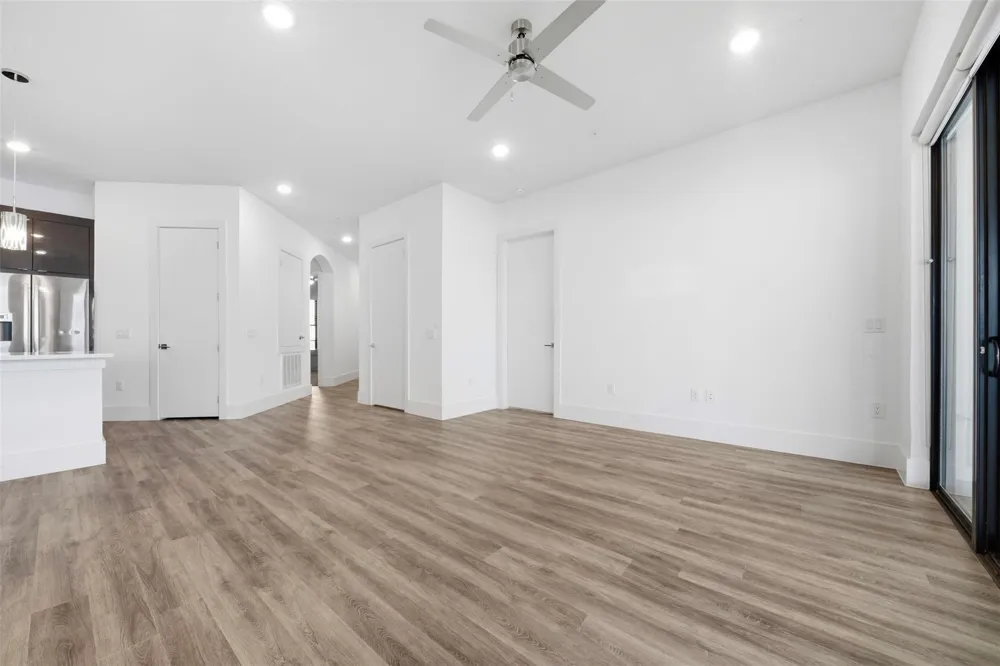 199 Waterpoint Court #106 Conroe, TX 77356