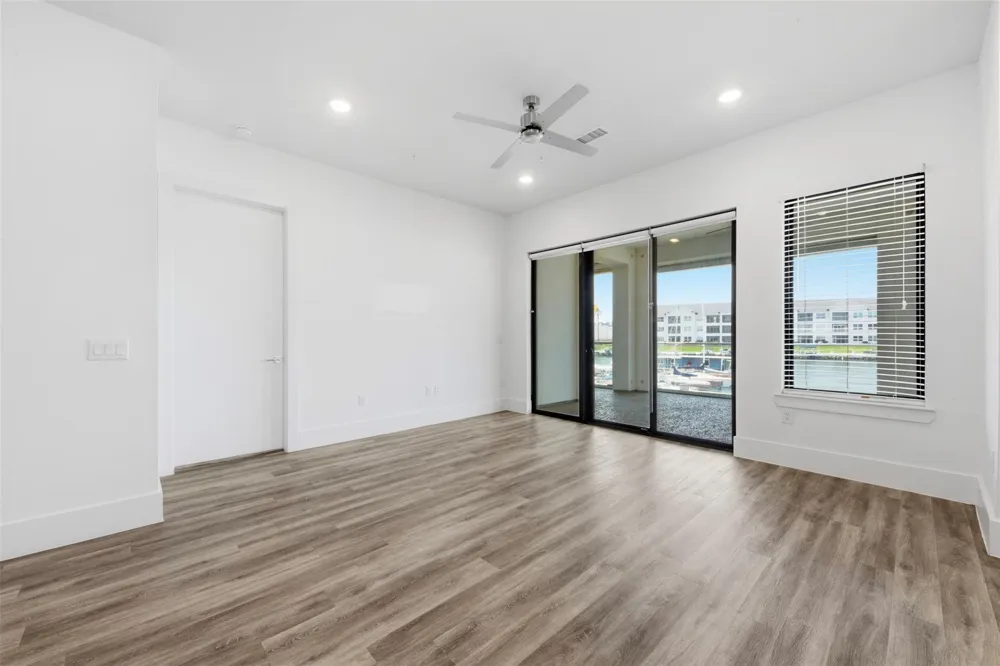 199 Waterpoint Court #106 Conroe, TX 77356
