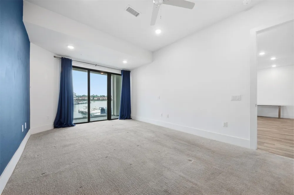 199 Waterpoint Court #106 Conroe, TX 77356