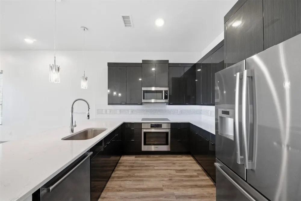 199 Waterpoint Court #106 Conroe, TX 77356