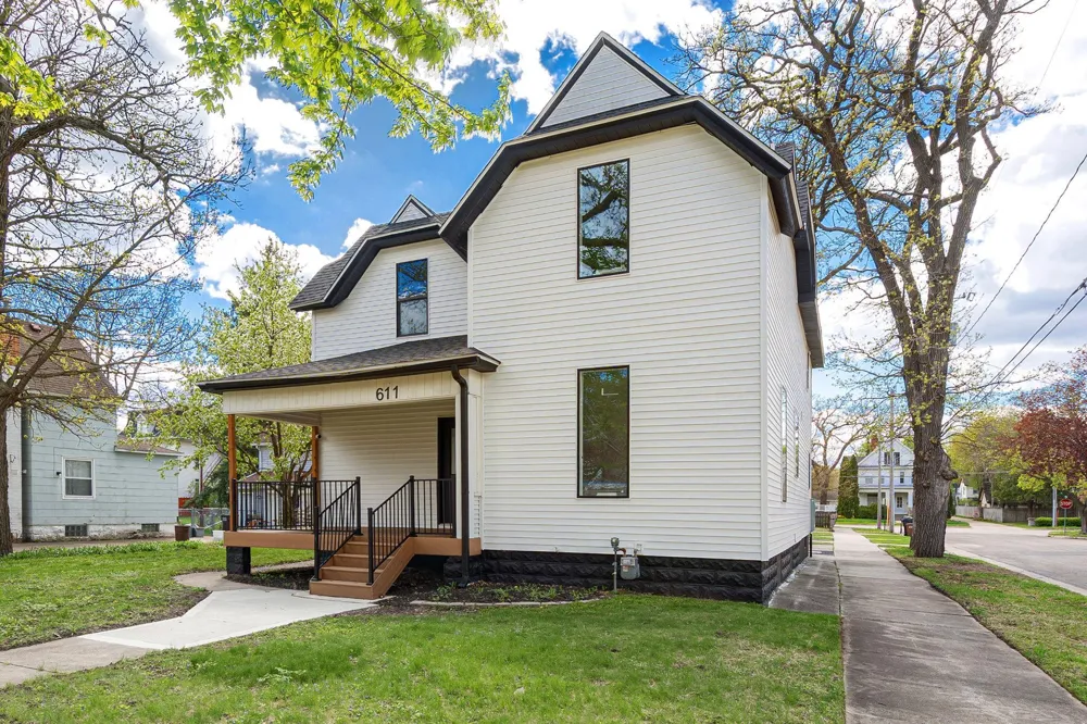 611 3rd Street NW Austin, MN 55912