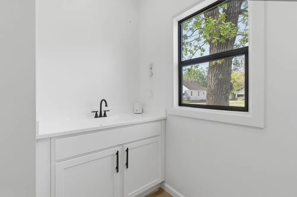 611 3rd Street NW Austin, MN 55912