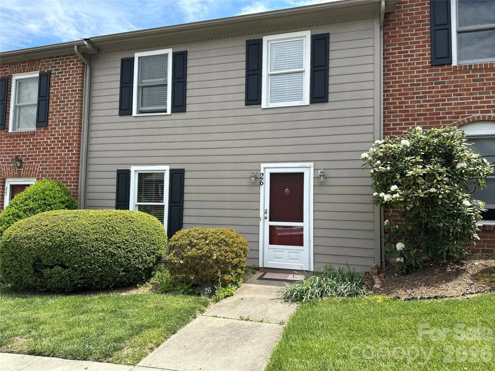 26 Sleepy Hollow Lane Swannanoa, NC 28778