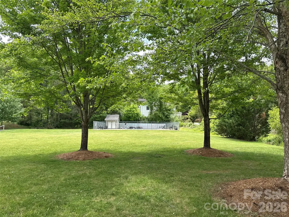 26 Sleepy Hollow Lane Swannanoa, NC 28778