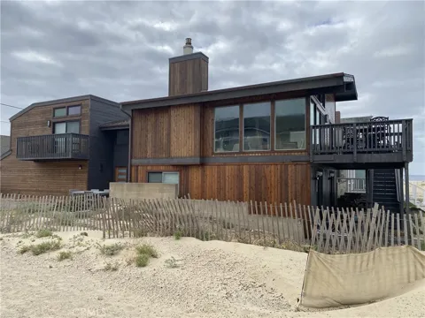 1612 Strand