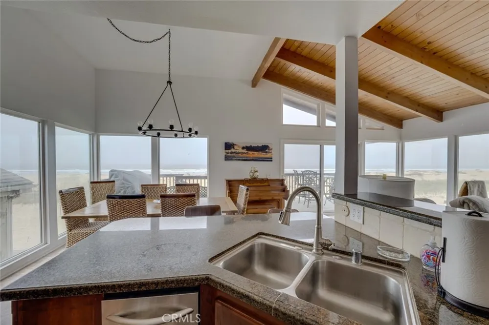 1612 Strand Oceano, CA 93445