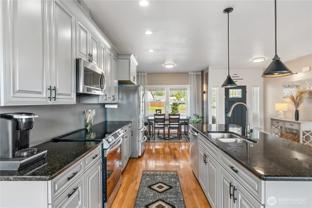 230 Swiss Avenue Montesano, WA 98563