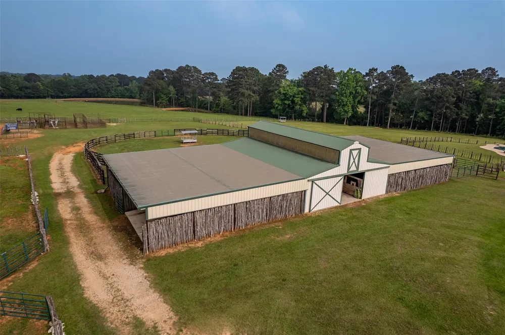 23241 County Road 2159 Troup, TX 75789