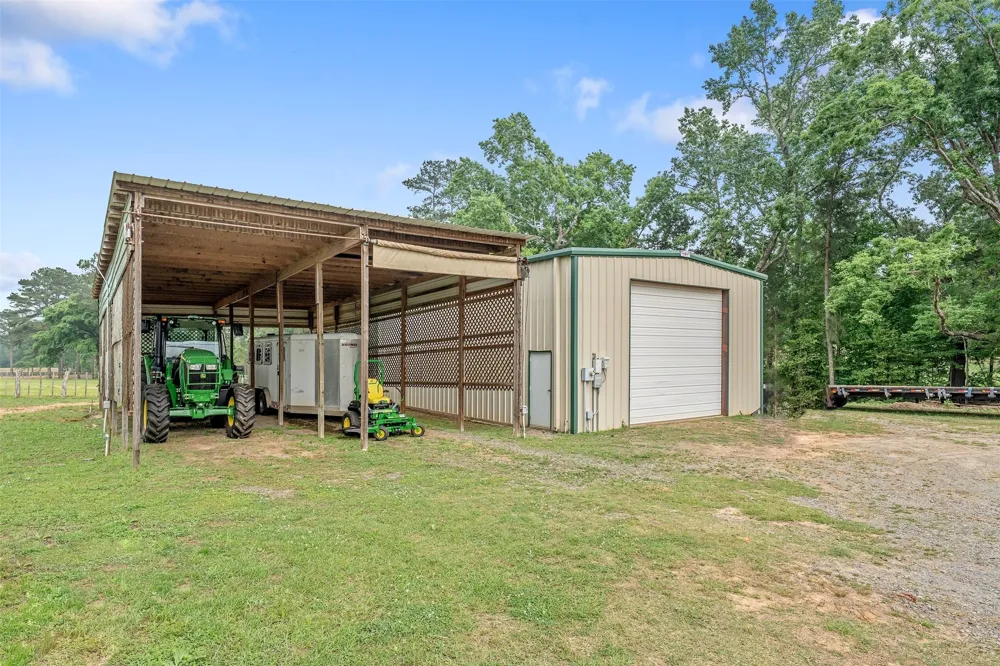 23241 County Road 2159 Troup, TX 75789